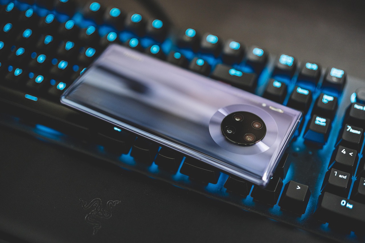 handphone, phone, technology, huawei, mate30pro, smart, device, hola, mobile, gadget, 5g, handphone, handphone, huawei, huawei, huawei, huawei, huawei