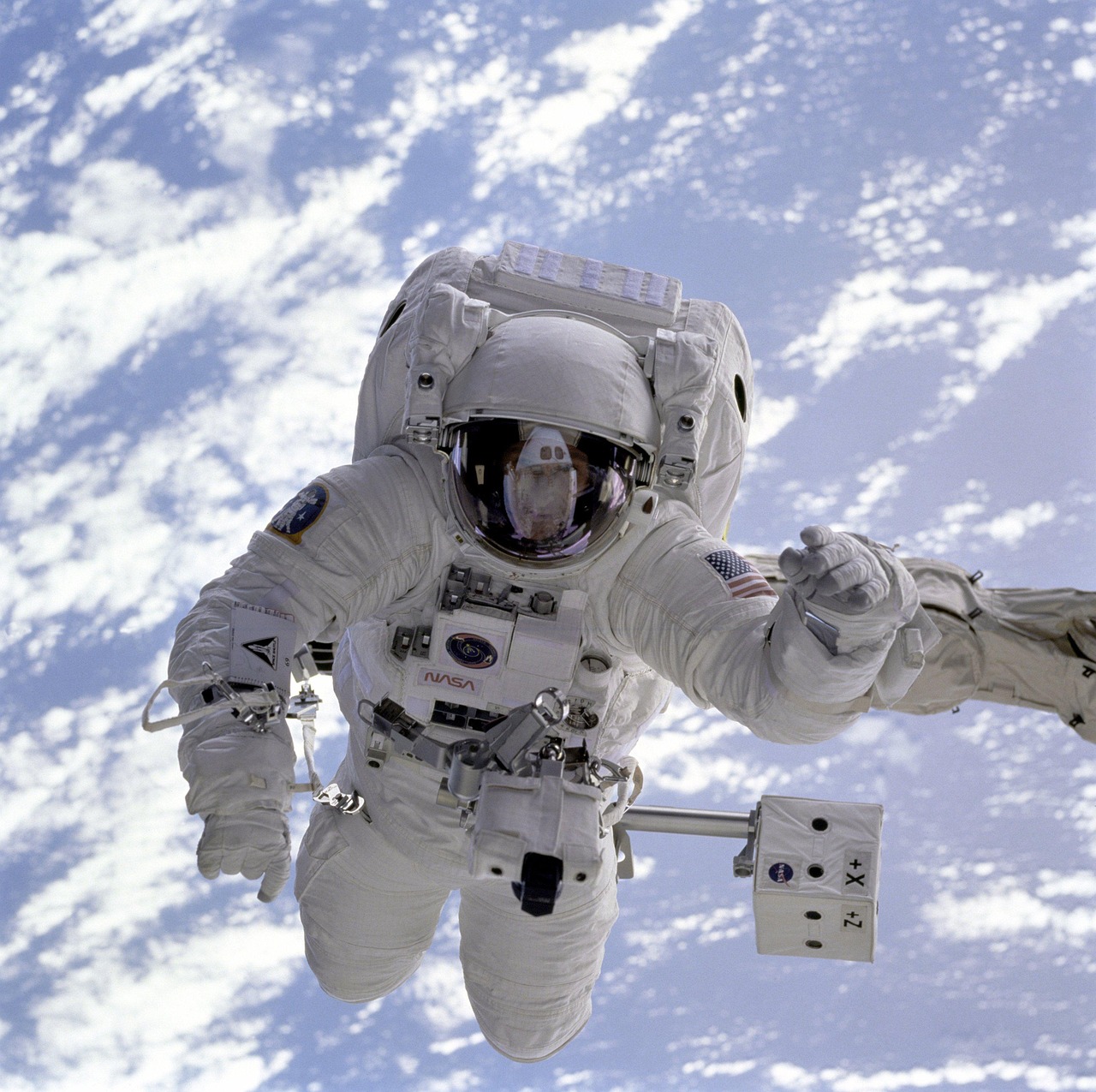 astronaut, space shuttle, spacewalk, discovery, space, universe, night sky, heaven, astronautics, nasa, space travel, aviation, science, research, cosmonaut, hover, spaceman, weightless, weightlessness, spacesuit, michael gernhardt, astronaut, astronaut, astronaut, astronaut, astronaut