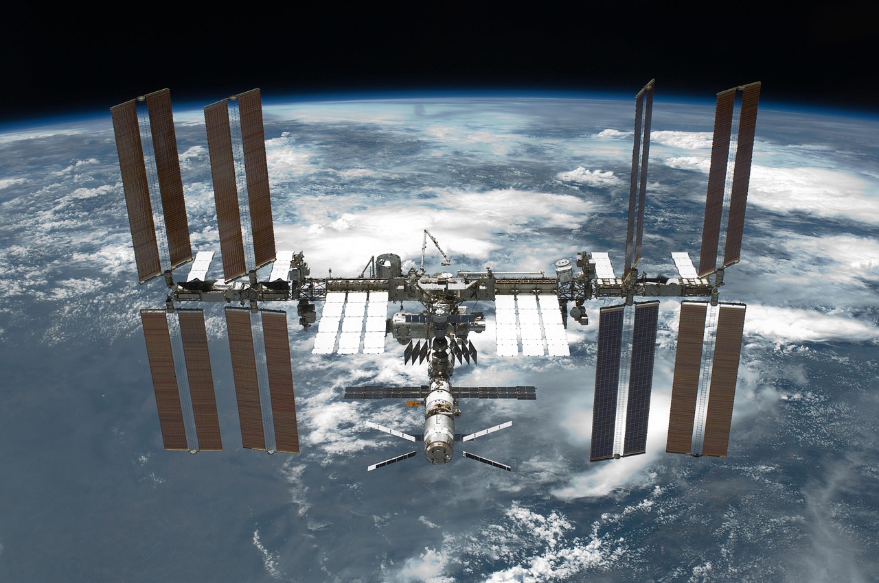 international space station, eat, space travel, space, aviation, nasa, research, science, solar modules, solar energy, future, science fiction, nasa, nasa, nasa, nasa, nasa