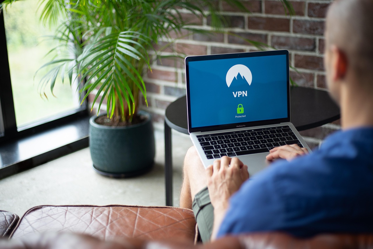 iphone, mac, ios, android, apple, windows, macbook, microsoft, hp, dell, facebook, twitter, yahoo, google, hacker, hack, geek squad, typing, keyboard, blue, leather, brown, tech, cable, isp, microsoft, twitter, yahoo, isp, isp, isp, isp, isp